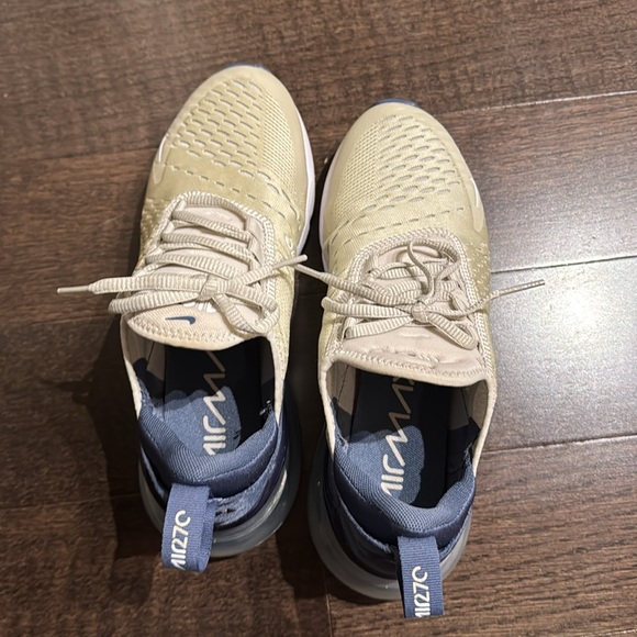 Women’s Nike Air Max 270 
Light Bone / Diffused Blue / White - Picture 5 of 7